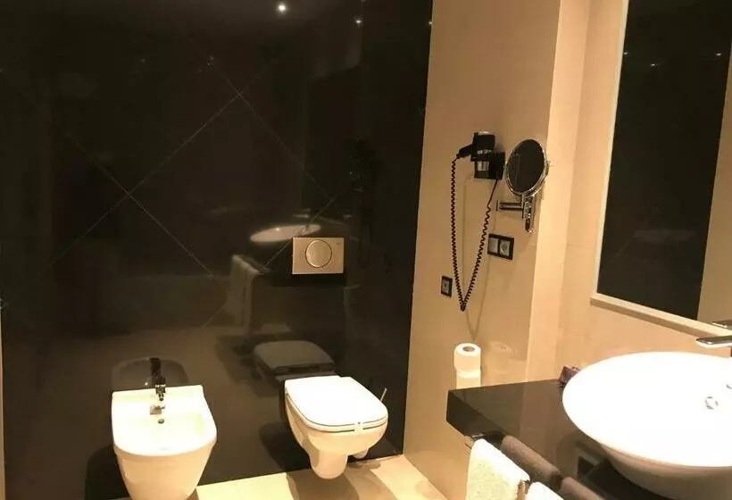اتاق استاندارد سه نفره, Dña Monse Hotel Spa & Golf
