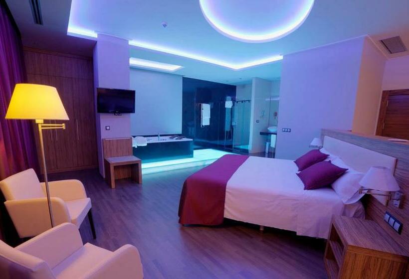 سوییت سوپریور, Dña Monse Hotel Spa & Golf