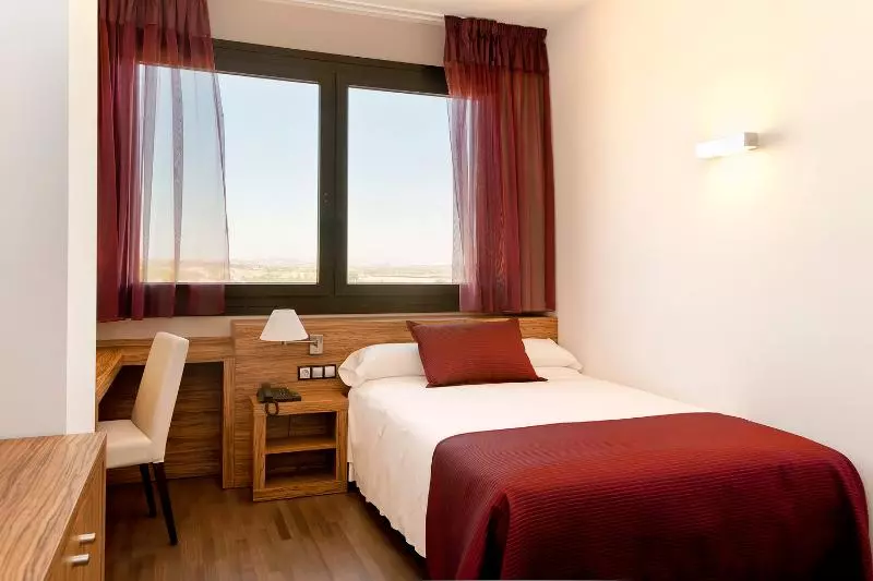 اتاق استاندارد یک نفره, Dña Monse Hotel Spa & Golf