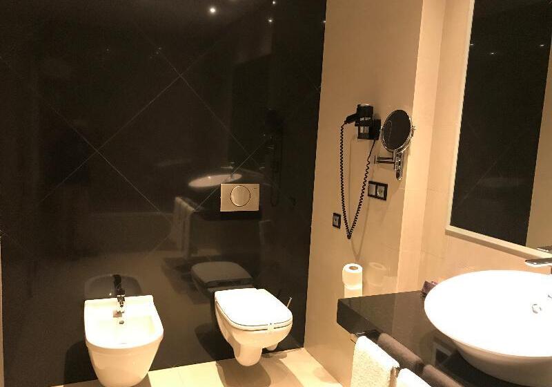 اتاق استاندارد سه نفره, Dña Monse Hotel Spa & Golf