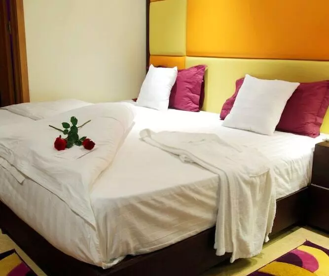 اتاق لوکس, Lavender Home