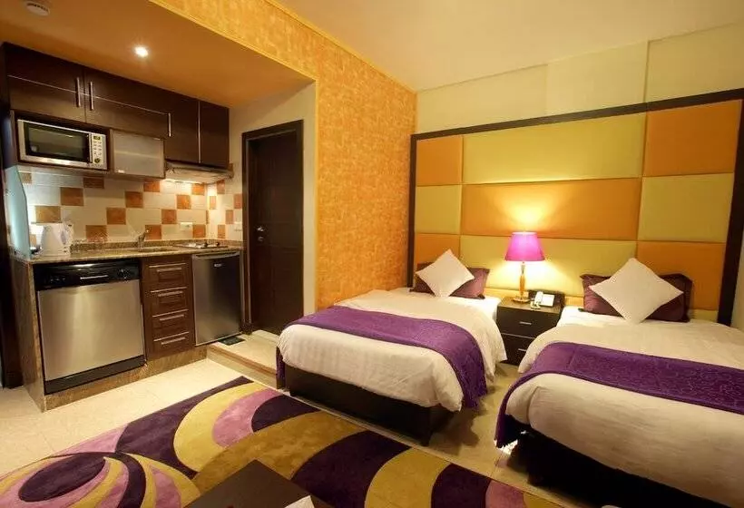 استودیوی استاندارد, Lavender Home
