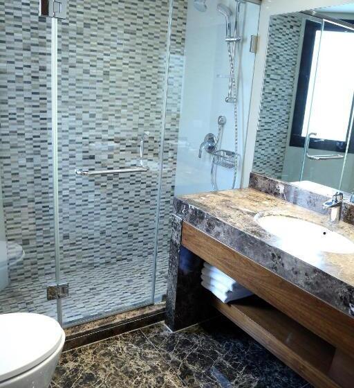 اتاق استاندارد با بالکن, Verdun Suites