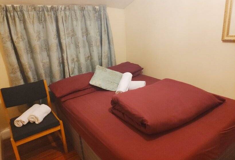 חדר סטנדרט חדר אמבטיה משותף, Embassie Backpackers