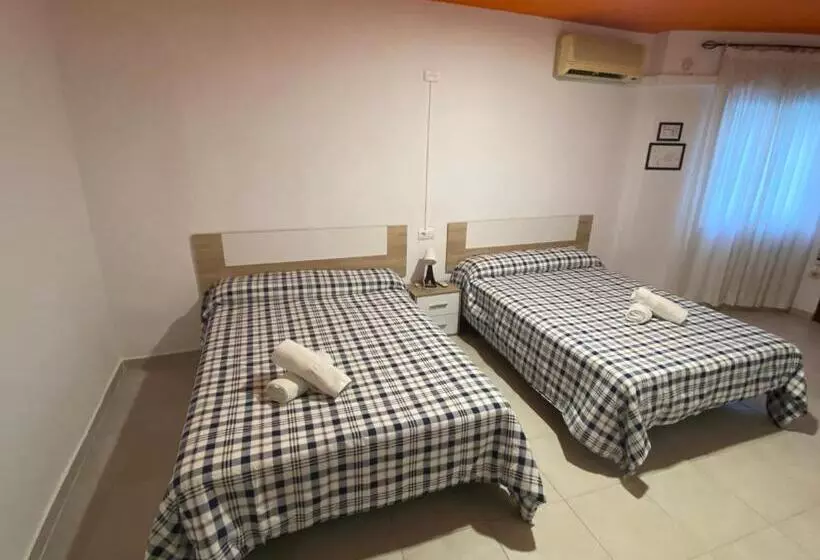 اتاق کلاسیک چهارنفره, Arc House Ribera Only Adults