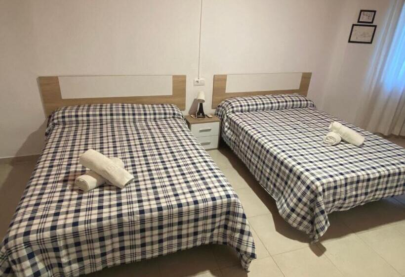 اتاق کلاسیک چهارنفره, Arc House Ribera Only Adults