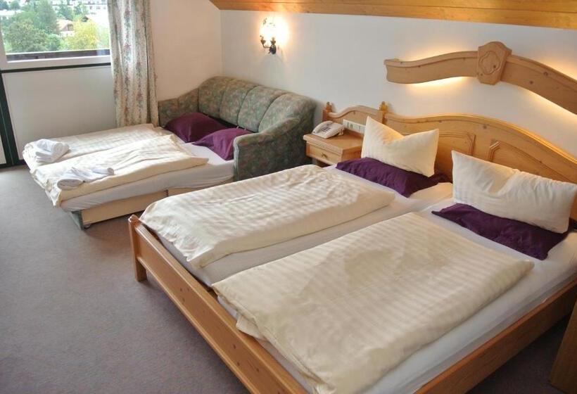 חדר סטנדרט לארבעה, Gruberhof Innsbruck Igls B&b