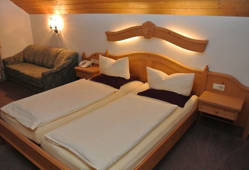 חדר סטנדרט לשלושה, Gruberhof Innsbruck Igls B&b