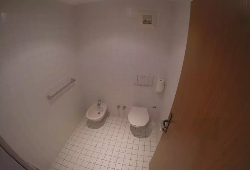 スタンダード４人部屋, Gruberhof Innsbruck Igls B&b