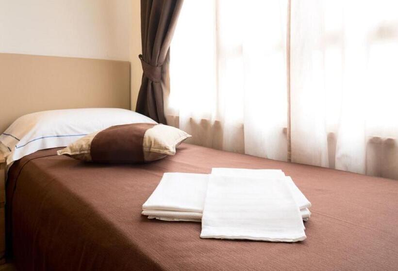 スタンダードシングルルーム, Indipendenza