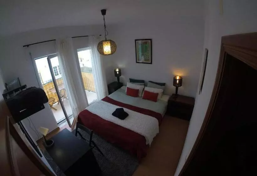 اتاق لوکس, Peniche Surf Lodge 1