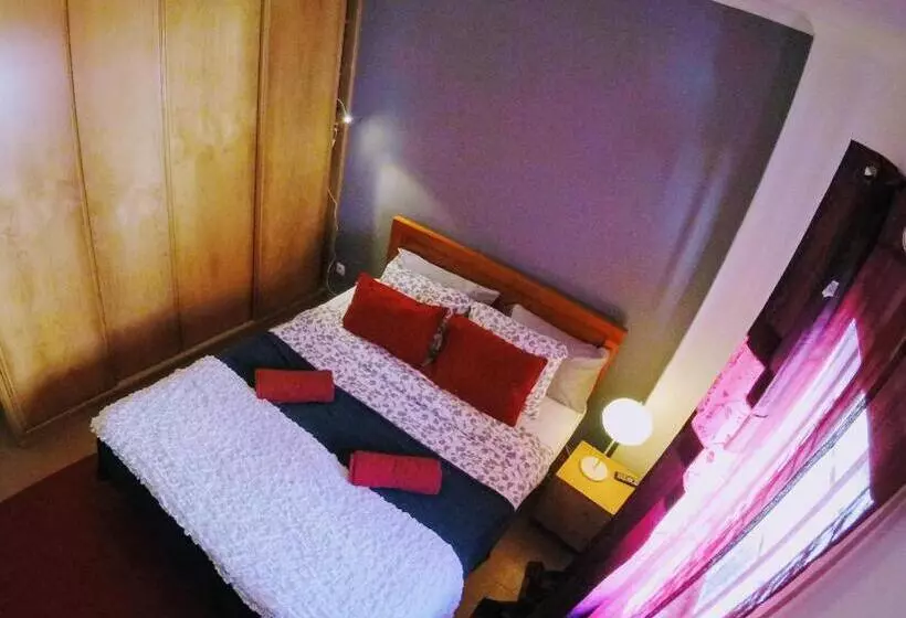 اتاق لوکس, Peniche Surf Lodge 1