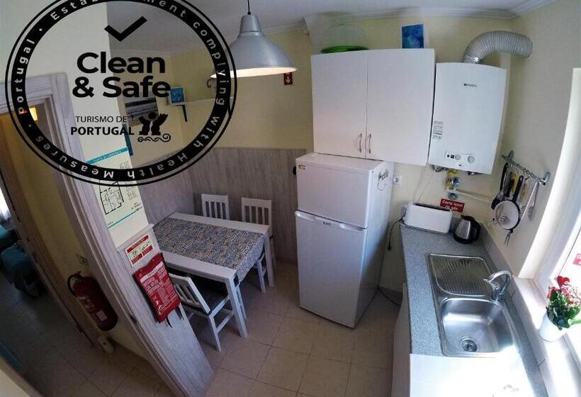 اتاق استاندارد یک نفره, Peniche Surf Lodge 1