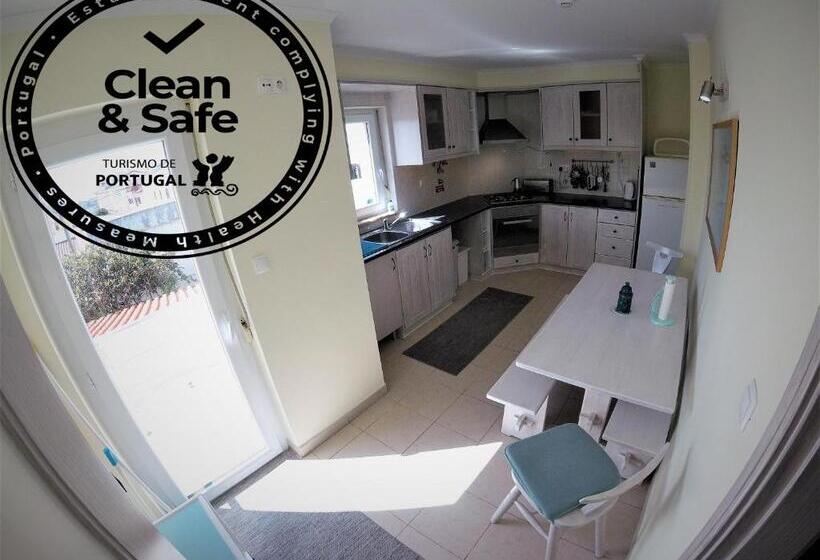 اتاق استاندارد یک نفره, Peniche Surf Lodge 1