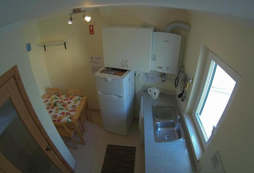 اتاق استاندارد یک نفره, Peniche Surf Lodge 1