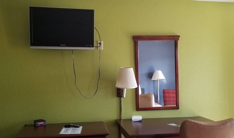 带2个双人床的标准工作室, Super 8 By Wyndham Ruther Glen Kings Dominion Area