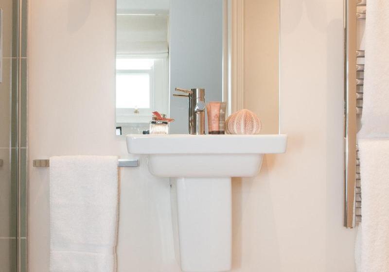 디럭스 룸, The Charm Brighton Boutique Hotel & Spa