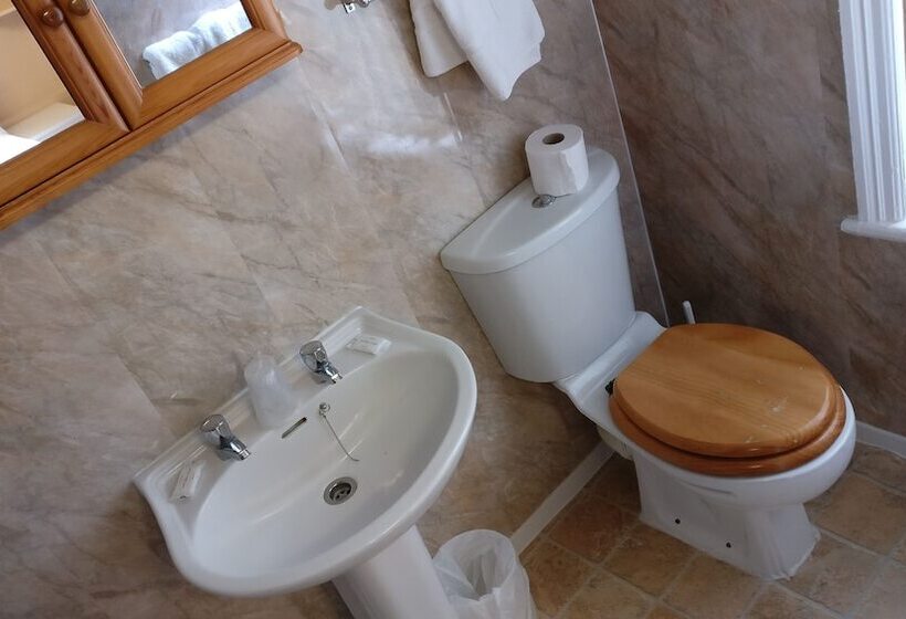 Номер Стандарт, The Lawton