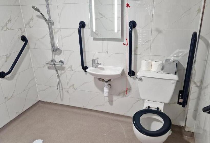 Номер Superior Адаптированный для Инвалидов, Best Western Northfields Ealing