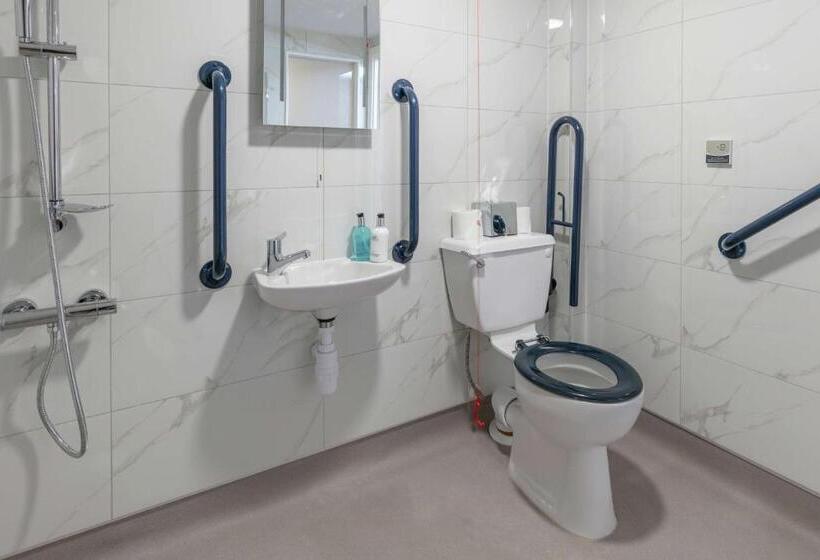Номер Superior Адаптированный для Инвалидов, Best Western Northfields Ealing