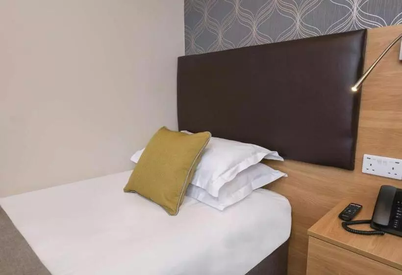 اتاق استاندارد یک نفره, Best Western Northfields Ealing