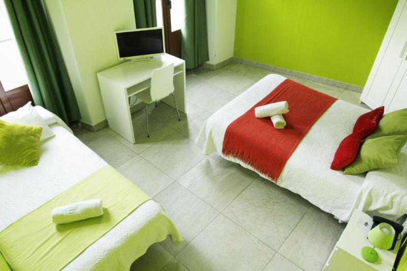 اتاق استاندارد سه نفره, Nest Style Granada