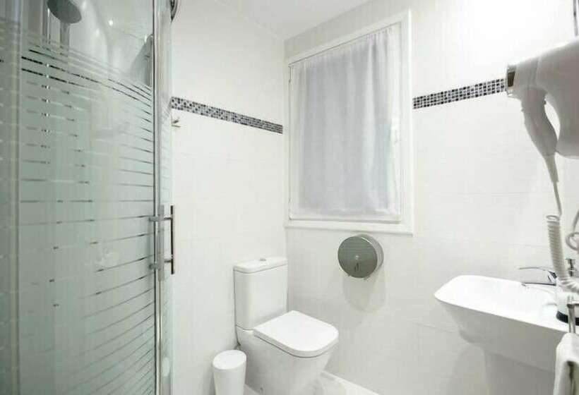 스탠다드 싱글 룸 공동욕실, Pensión San Jerónimo