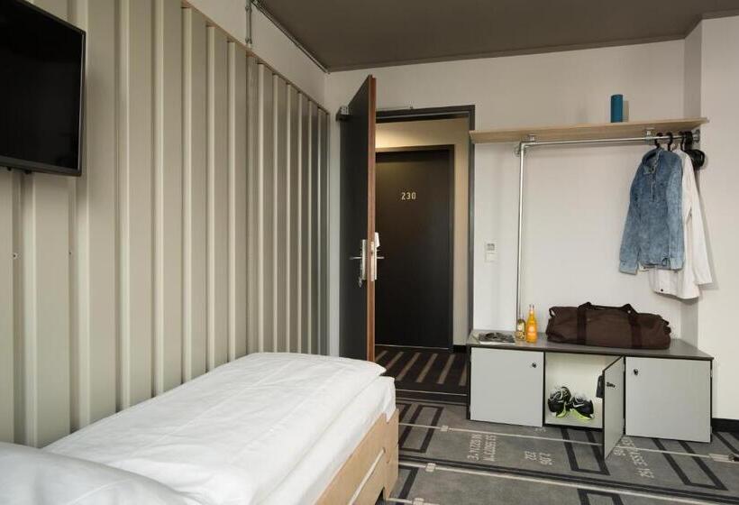 标准三人间, Superbude Hamburg St Georg