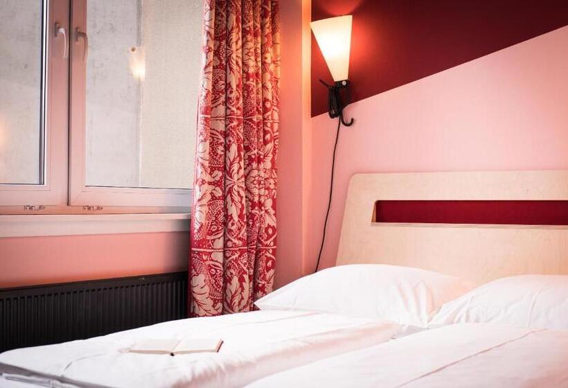 经济房, Superbude Hamburg St Georg