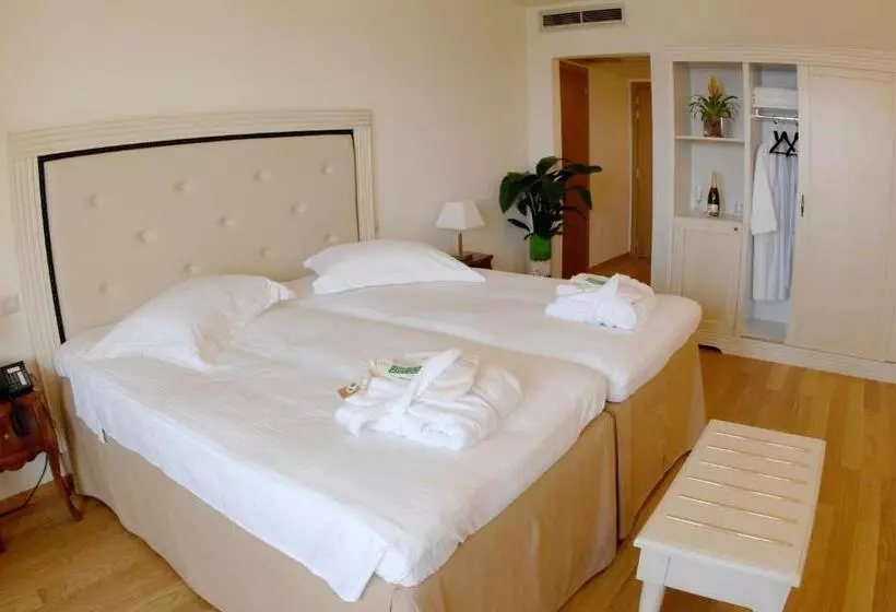 اتاق استاندارد با چشم‌انداز دریا, Valis Resort