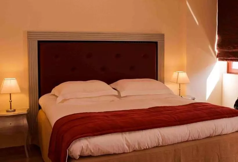 سوییت خانوادگی, Valis Resort