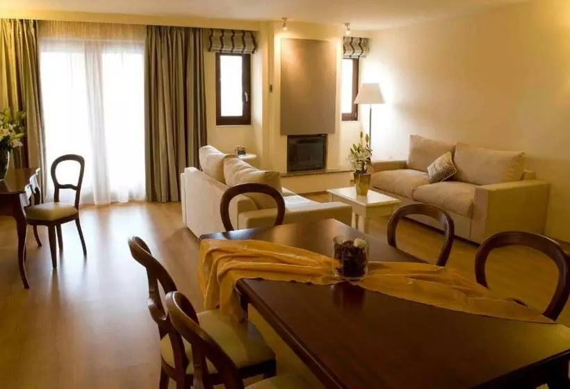 سوئیت پرزیدنت, Valis Resort