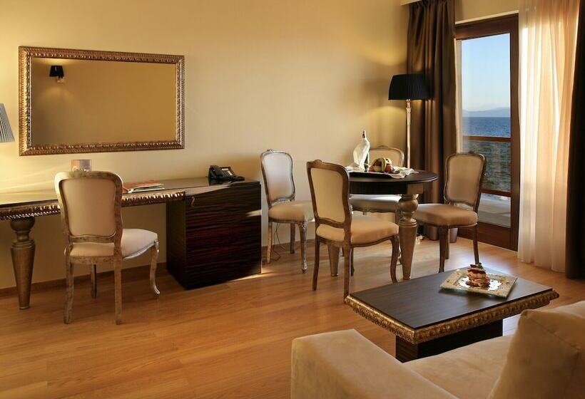 جناح ديلوكس, Valis Resort