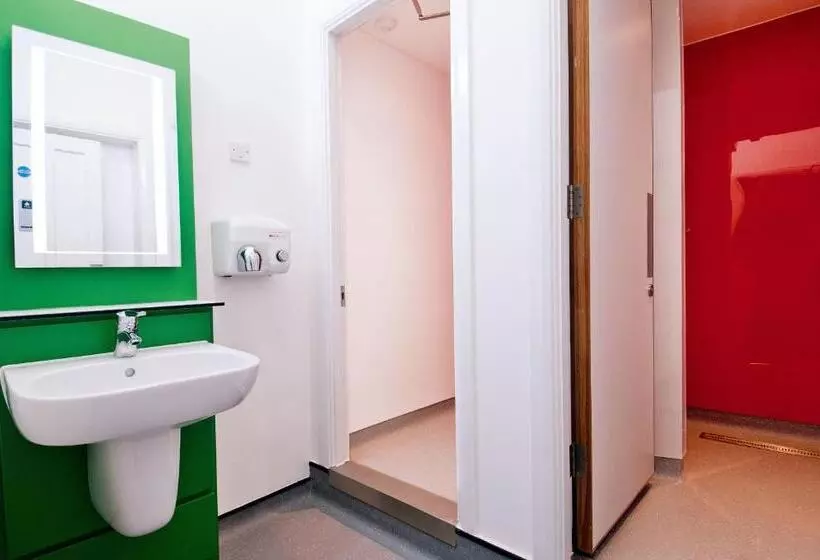 スタンダード４人部屋, Yha Canterbury