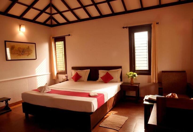 디럭스 방갈로, Wayanad Village Resort