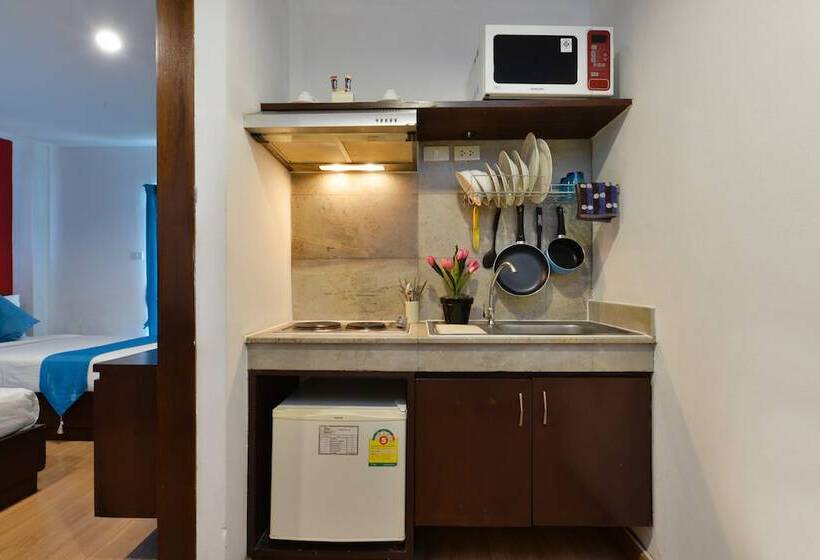 Quarto Deluxe, Arawana Express Chinatown