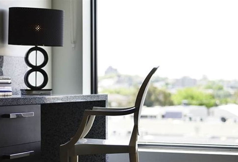 Люкс, The Cullen Melbourne   Art Series