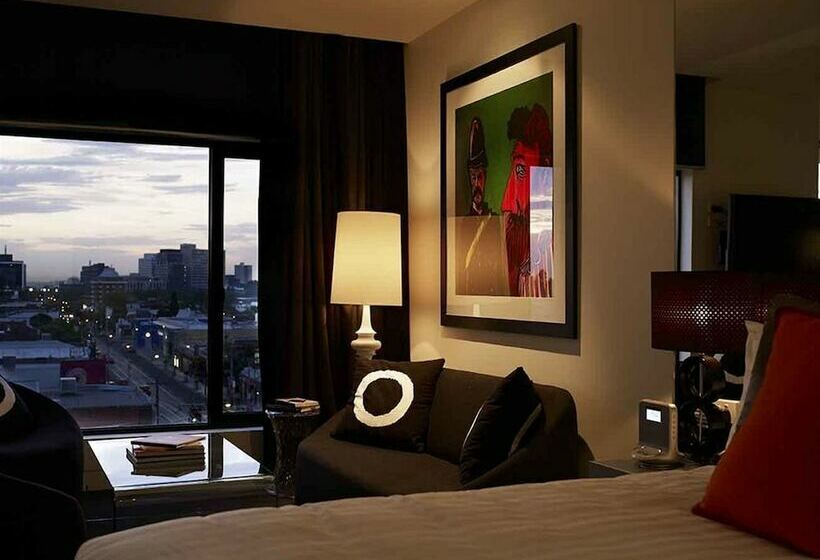 Апартаменты Deluxe 2 Спальни, The Cullen Melbourne   Art Series