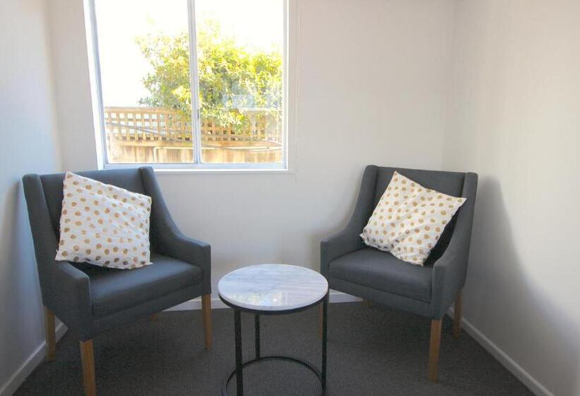 Люкс Вид на Реку, Batemans Bay Lodge