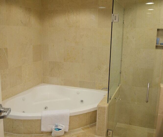 行政套房, Best Western Plus Nuevo Laredo Inn & Suites