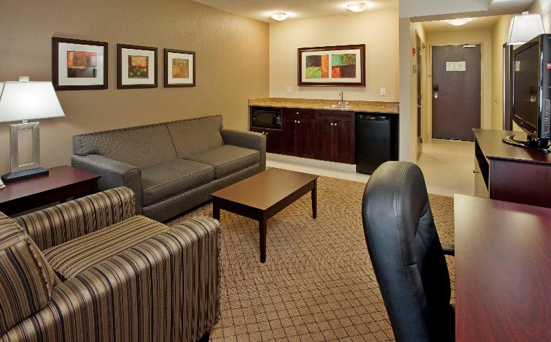 キングサイズベッドのスイートルーム, Holiday Inn Hotel And Suites Kamloops, An Ihg