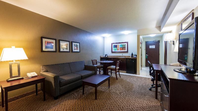 带大床的套房, Holiday Inn Hotel And Suites Kamloops, An Ihg
