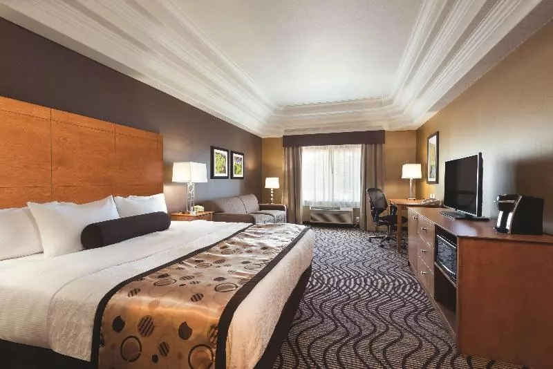 Sviitti King-vuode, Holiday Inn Express Hotel & Suites Dieppe Airport, An Ihg