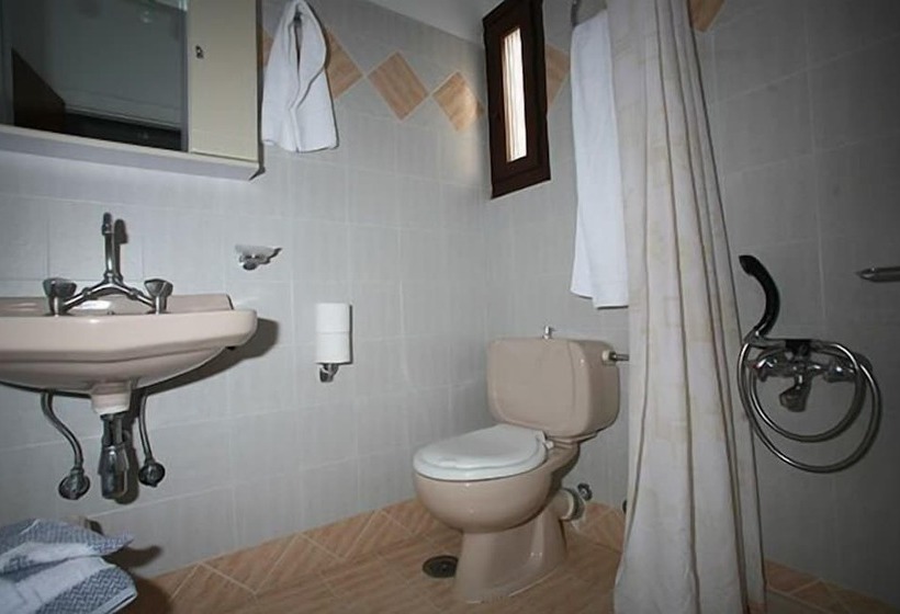 جناح مطلّ علي البحر, Lemos