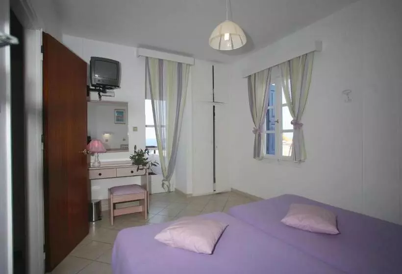Suite Vue Mer, Lemos