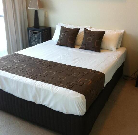 2 Bedrooms Apartment City View, The Grand Apartments