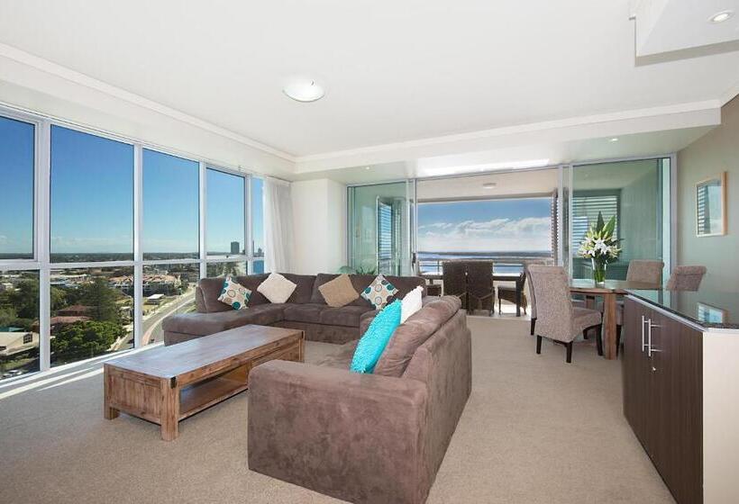 דירת דלוקס 2 חדרי שינה עם נוף לים, The Grand Apartments