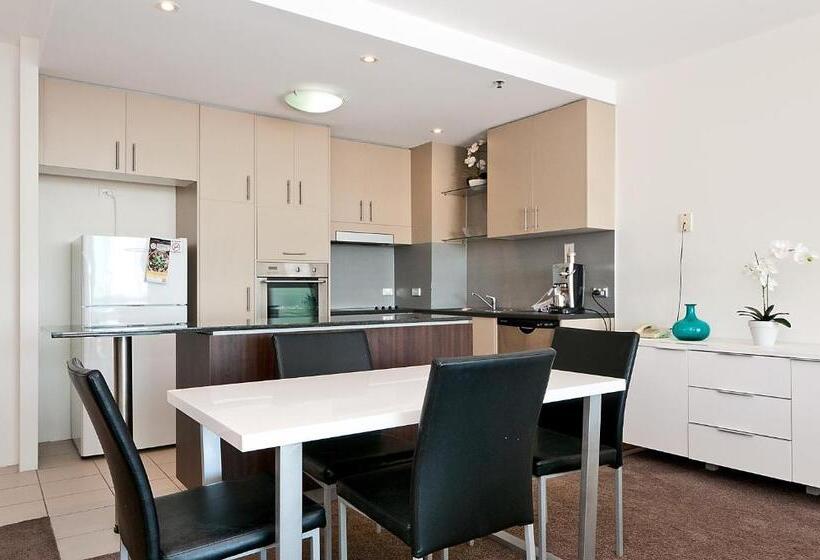 דירת חדר שינה 1 עם נוף לעיר, The Grand Apartments