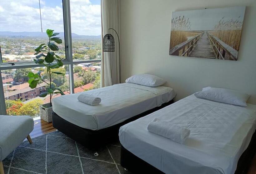 דירת פנטהאוז 1 חדרי שינה, The Grand Apartments