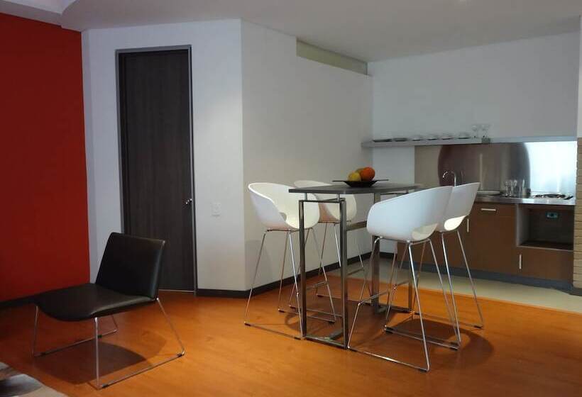 סוויטה, Viaggio 617